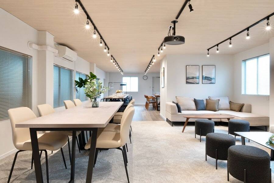 Aivicスペース池袋南口1号店-23