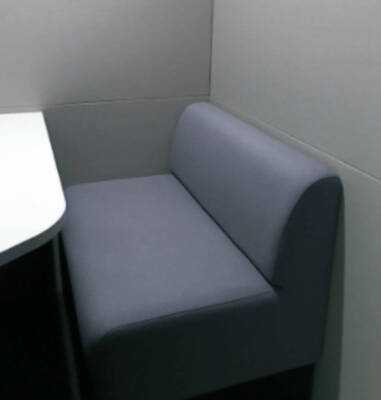 テレキューブemCAMPUS EAST312-02-2