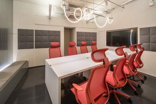 【BRIDGEX workplace】8名ミーティングルームA-1