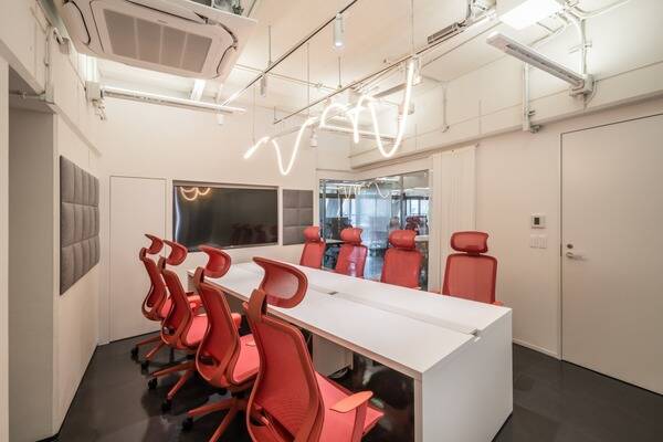 【BRIDGEX workplace】8名ミーティングルームA-2