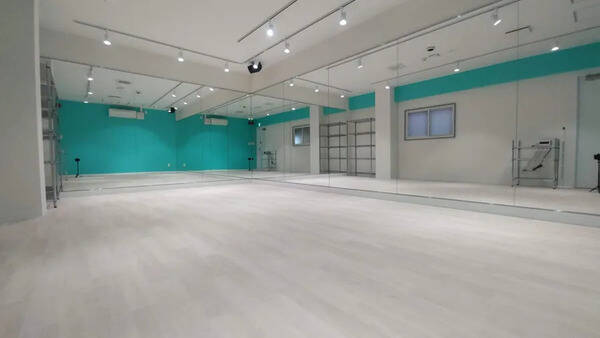 レンタルダンススタジオ24/7　【Ｃスタジオ】-1