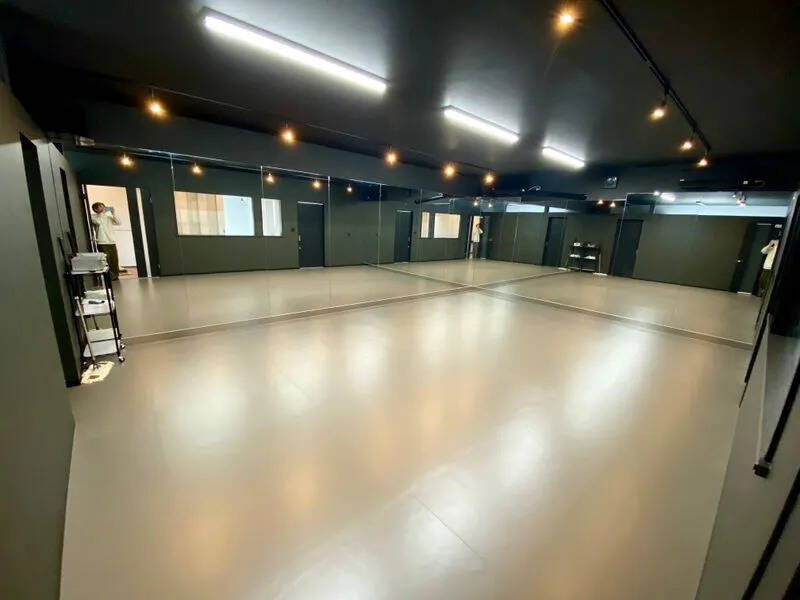 【レンタルスペース】【スペイシー】貸会議室 浦和美園駅 10名の画像