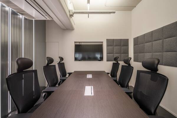 【BRIDGEX workplace】6名ミーティングルームB-2