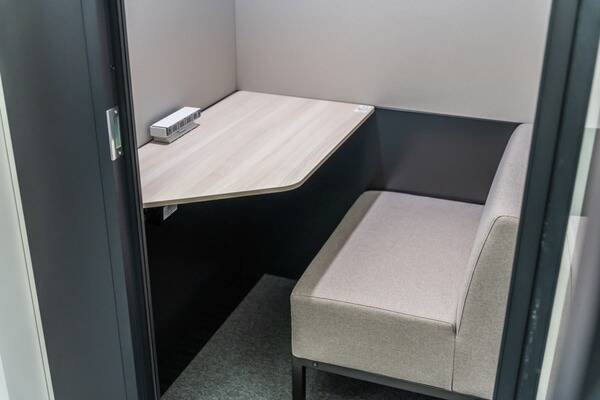 【BRIDGEX workplace】フォンブースA-2