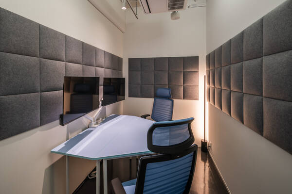 【BRIDGEX workplace】ミーティングルームD-1