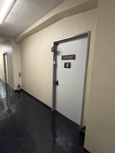 I.D.HEART内打ち合わせルームD-10