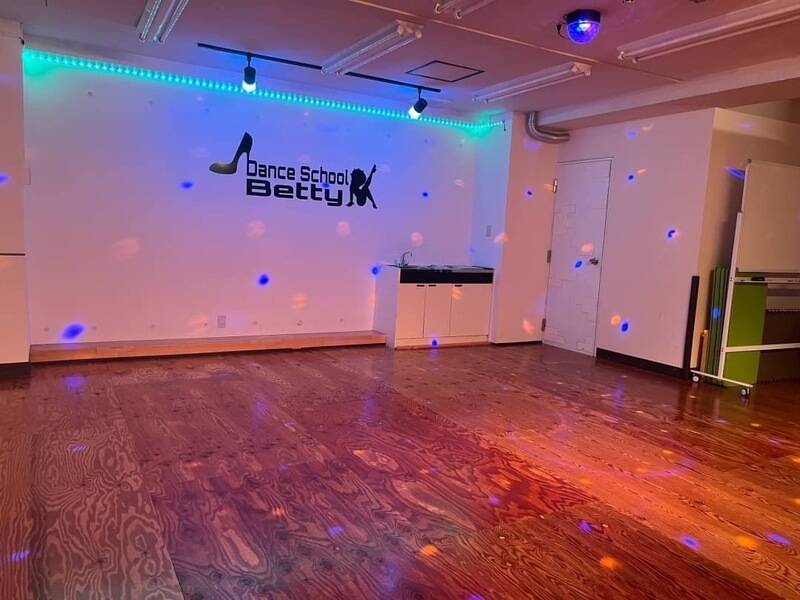 DanceSchoolBetty-2