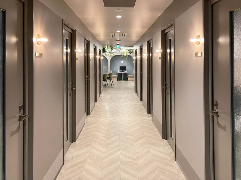 H1T新大阪 OPEN SPACE-2