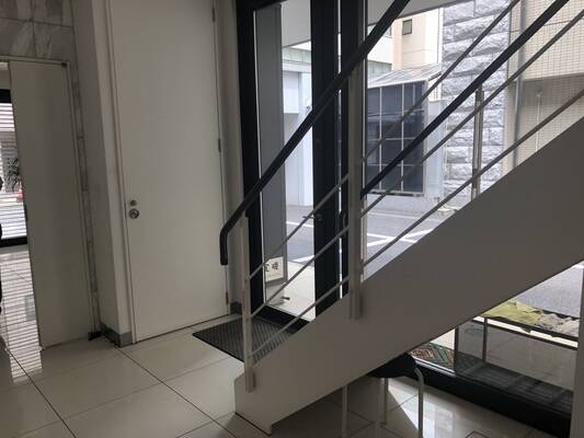 馬車道駅前 加瀬の貸し会議室 Room1-3