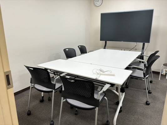 貸会議室【会議室 B】｜シェア＆レンタルオフィスMICAN-2