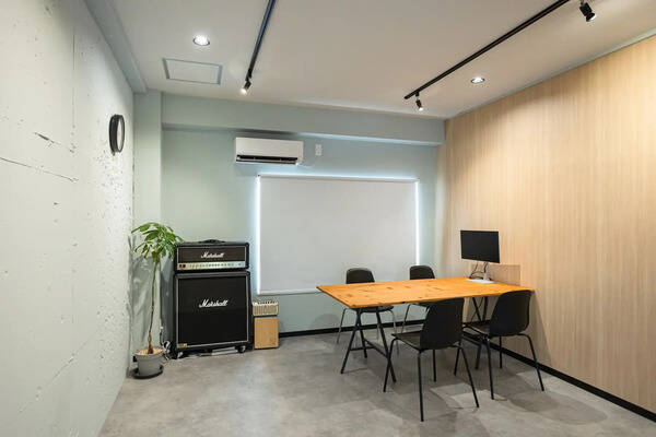 イズサンマルニ-3