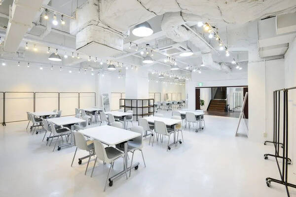 drapeau ANNEX A&B会場-2