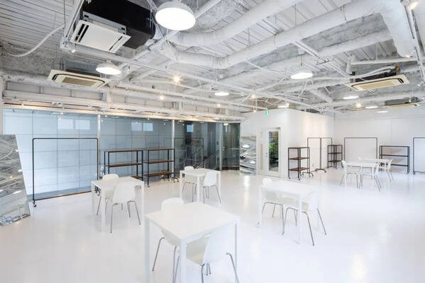 drapeau MINAMI SENBA スペース１-2