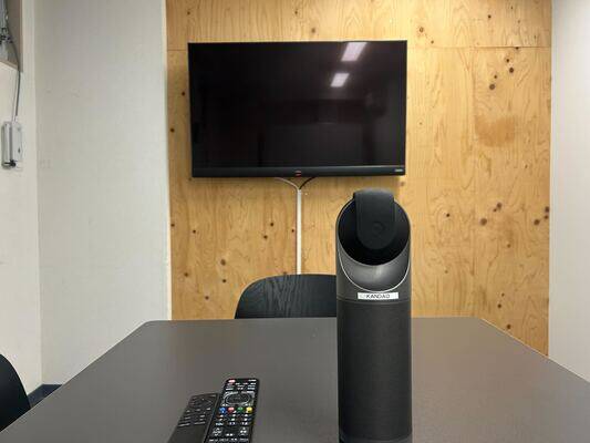 いいオフィス松戸 by M.A.D.center 14名会議室-3