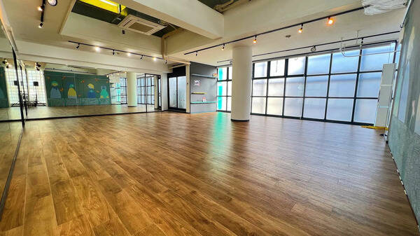 グラジアダンススタジオ-1