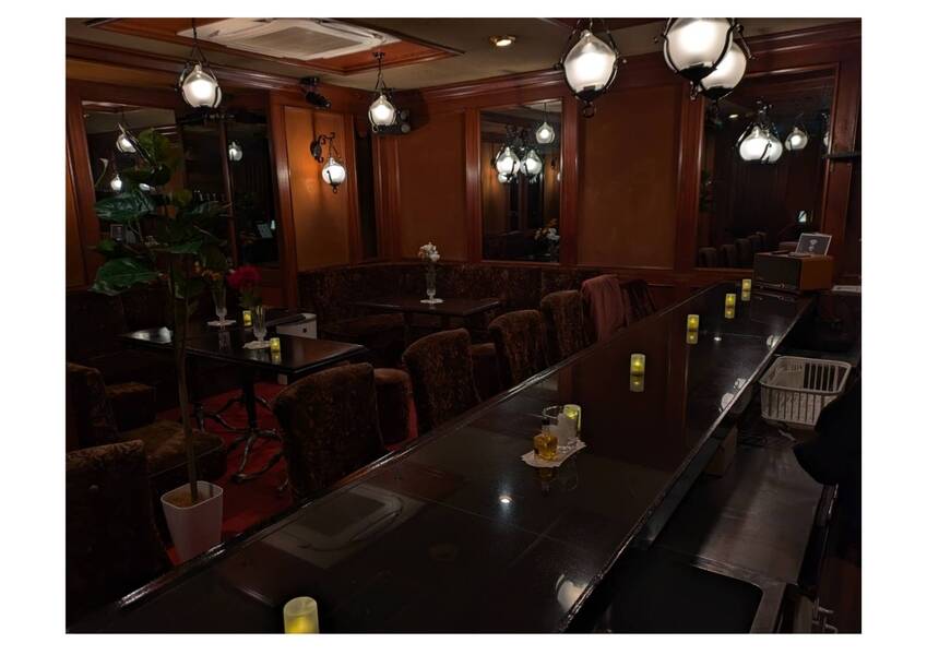 THE SALON-11