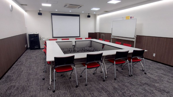 ニュー共栄ビル(大阪梅田)「地下レンタルスペース＆大会議室」-1