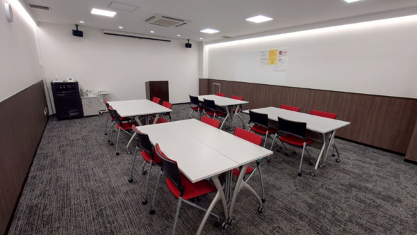 ニュー共栄ビル(大阪梅田)「地下レンタルスペース＆大会議室」-3