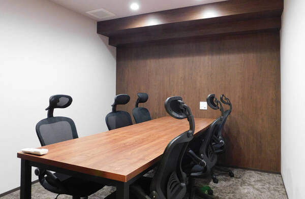 BIZcomfort溝の口 4名用会議室B-2