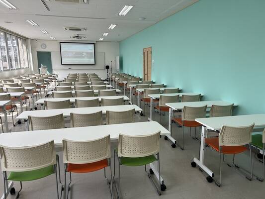 みんなの貸会議室　那覇東町店-1