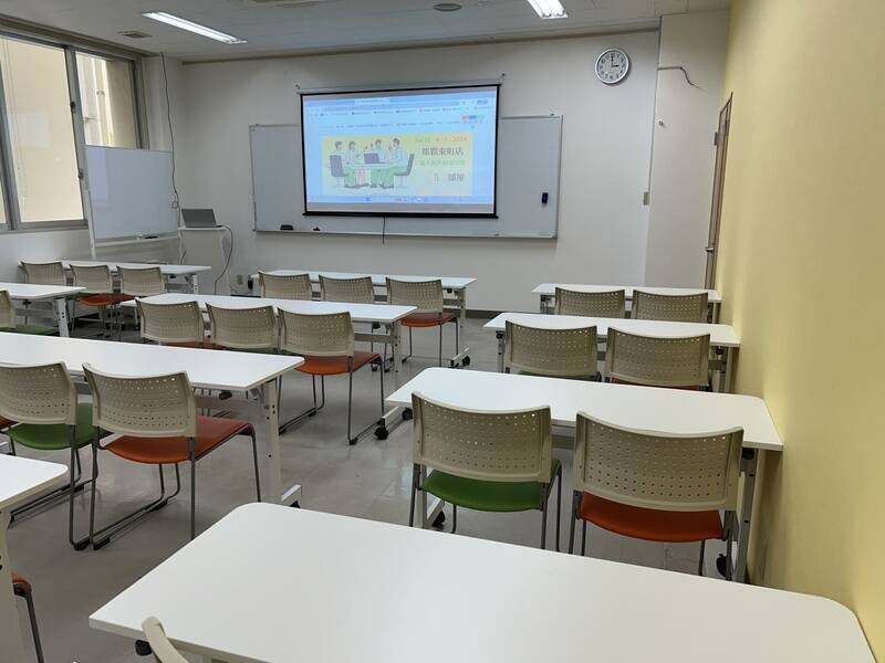 みんなの貸会議室　那覇東町店-9