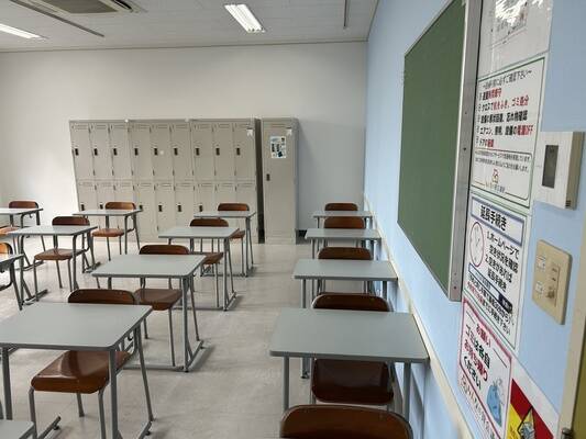 みんなの貸会議室　那覇東町店-1