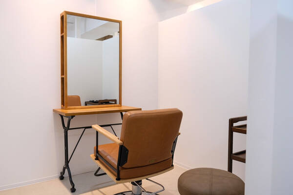 ROOMY share salon-2