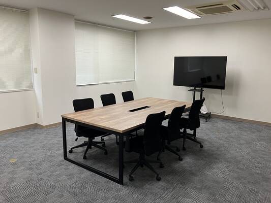 アルファオフィスビル5階 502会議室-2