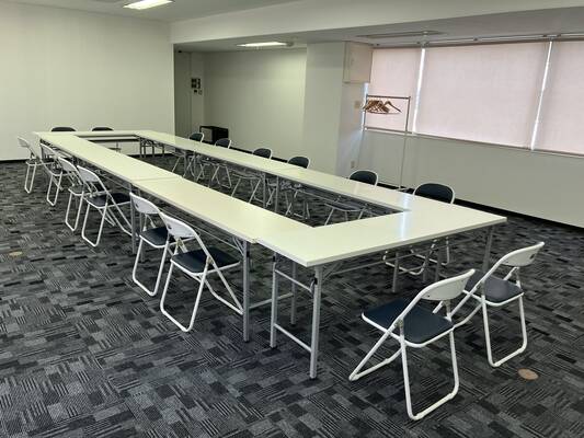 アルファオフィスビル3階 305会議室-3