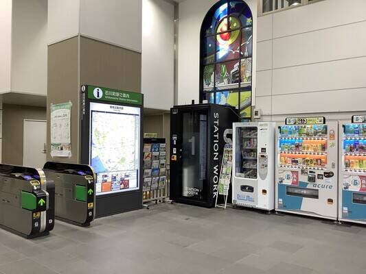 石川町駅元町口改札外-2