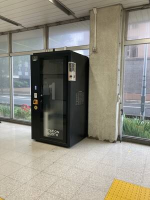 千葉みなと駅改札内-2