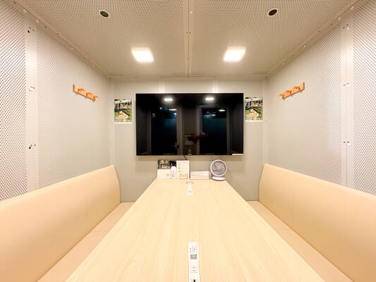 FEEEP飯田橋店｜定員6名完全防音個室｜14(PG)-1