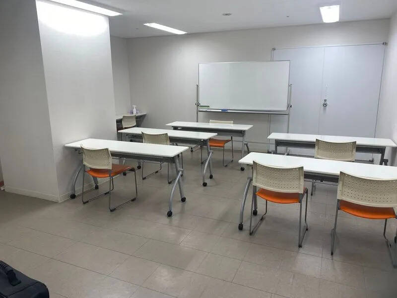 【レンタルスペース】【スペイシー】貸会議室 池田駅 25名の画像