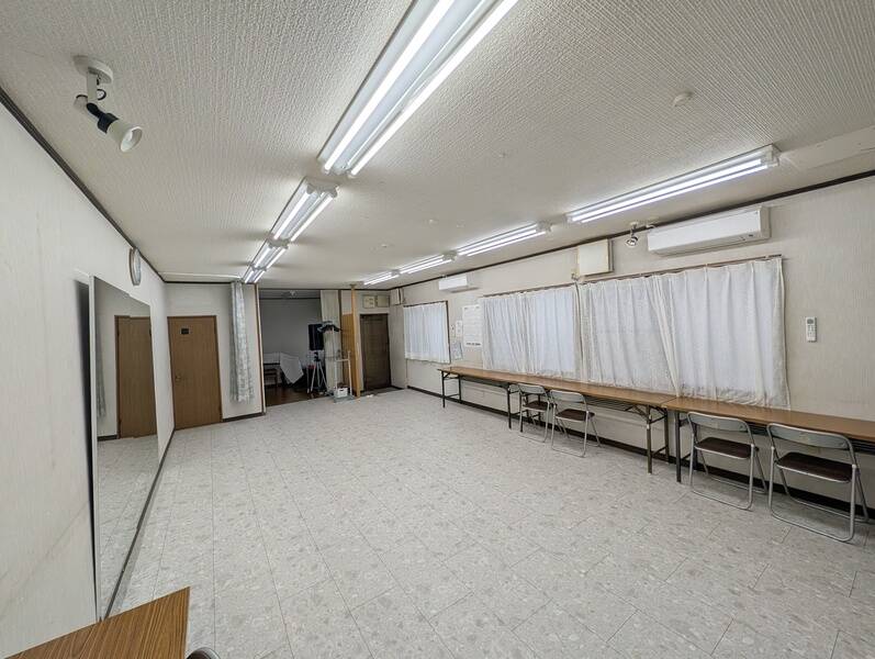 【レンタルスペース】【スペイシー】貸会議室 布施駅 22名の画像