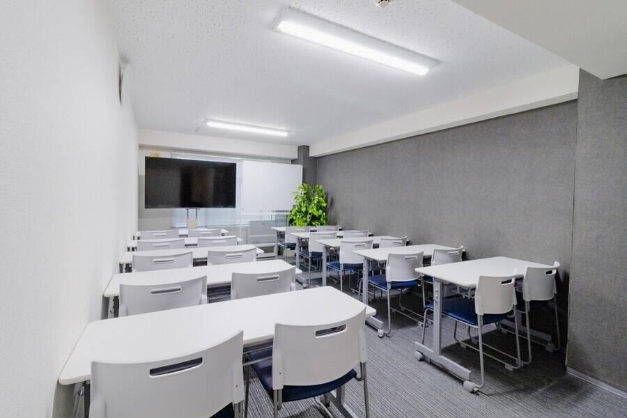 【レンタルスペース】【スペイシー】貸会議室 札幌駅 24名の画像