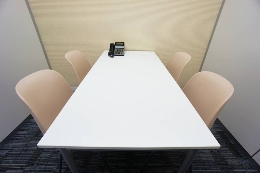 【レンタルスペース】【スペイシー】貸会議室 国際センター駅 4名の画像